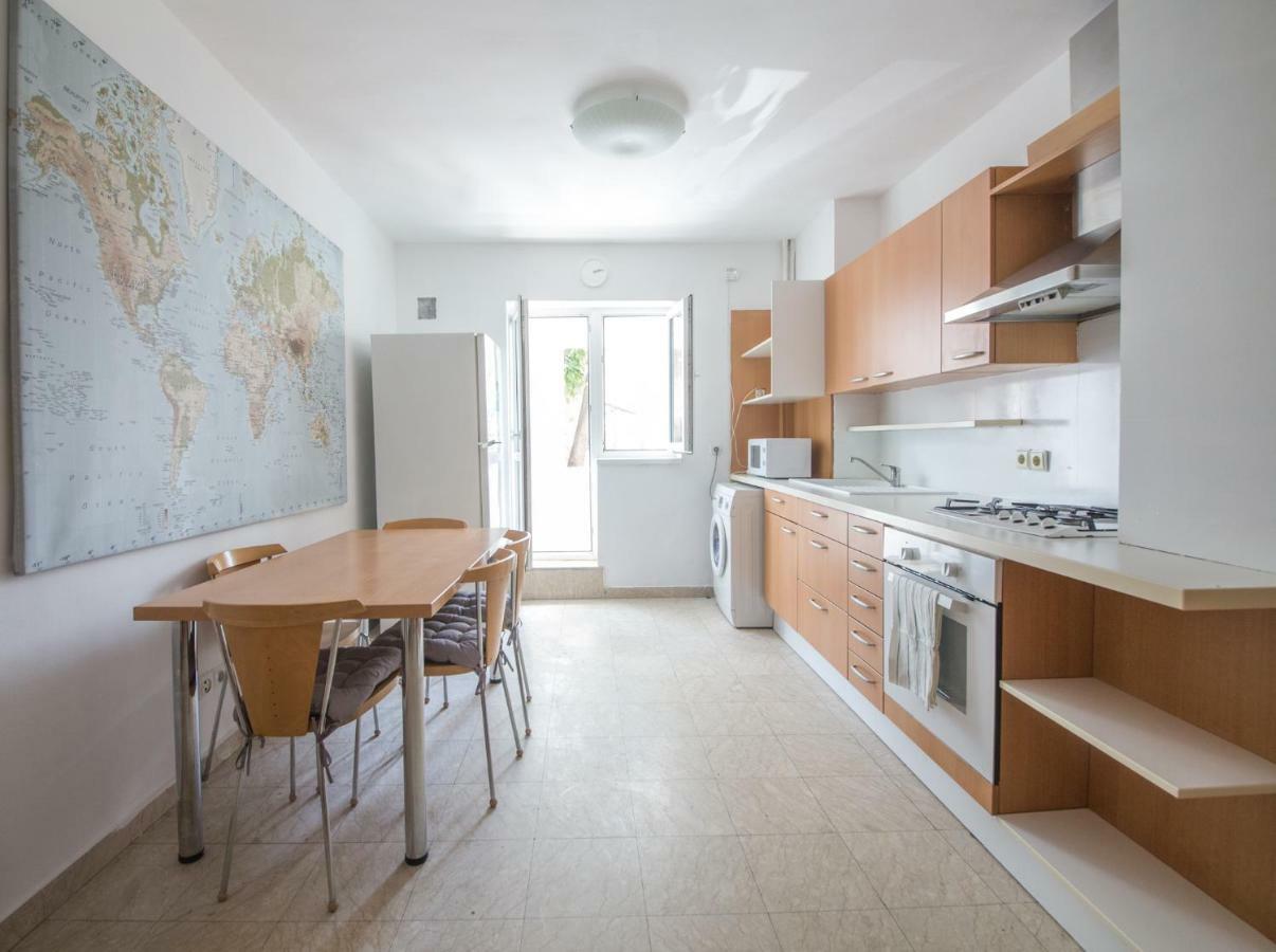 Unirii Cozy Apartment By Olala Homes Бухарест Экстерьер фото
